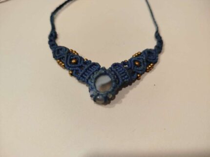 Collar corto macramé - piedra central