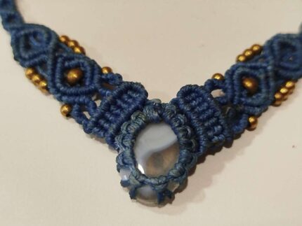 Collar corto macramé - piedra central
