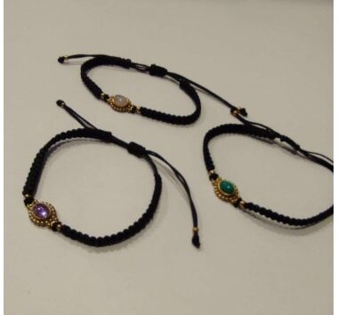Pulsera de Macramé fina y elegante