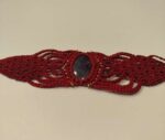 Pulsera de Macramé - Roja con Piedra Central negra