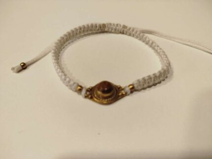 Pulsera de Macramé fina y elegante