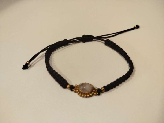Pulsera de Macramé fina y elegante