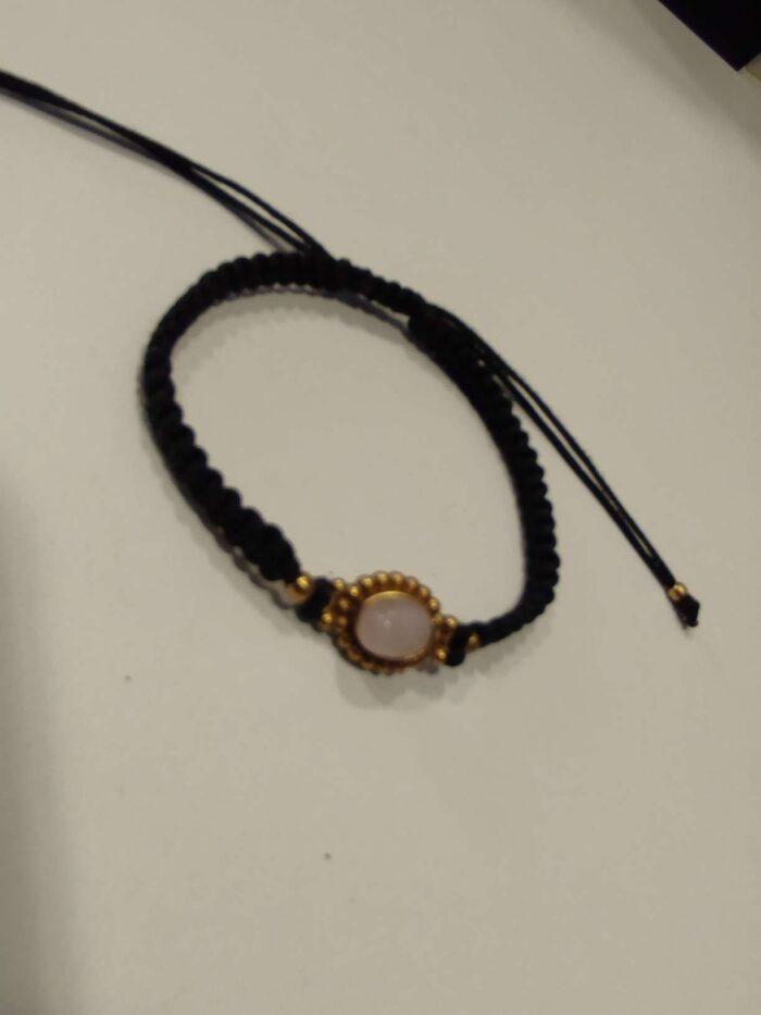 Pulsera de Macramé fina y elegante