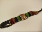 Pulsera de Macramé con Espiral Dorada