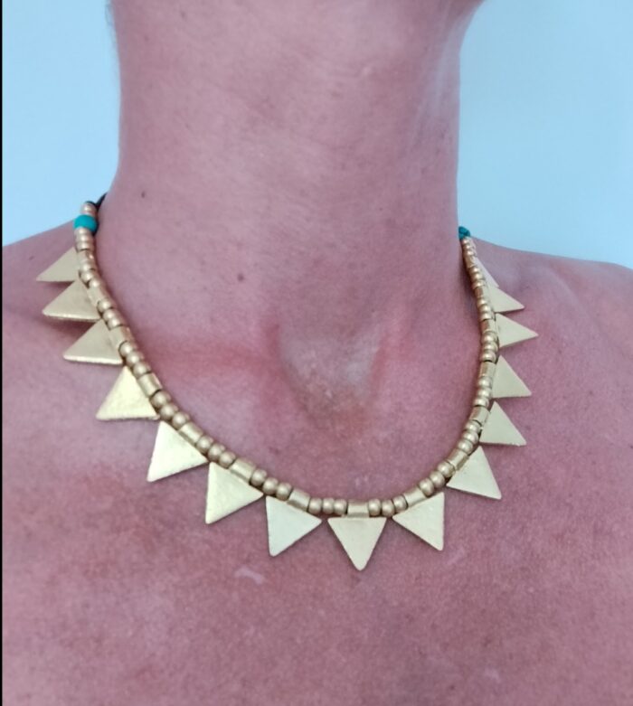 Collar Triangulos