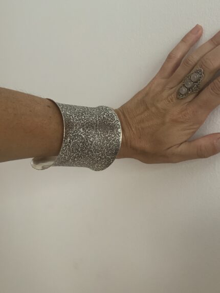 Brazalete Dettalles