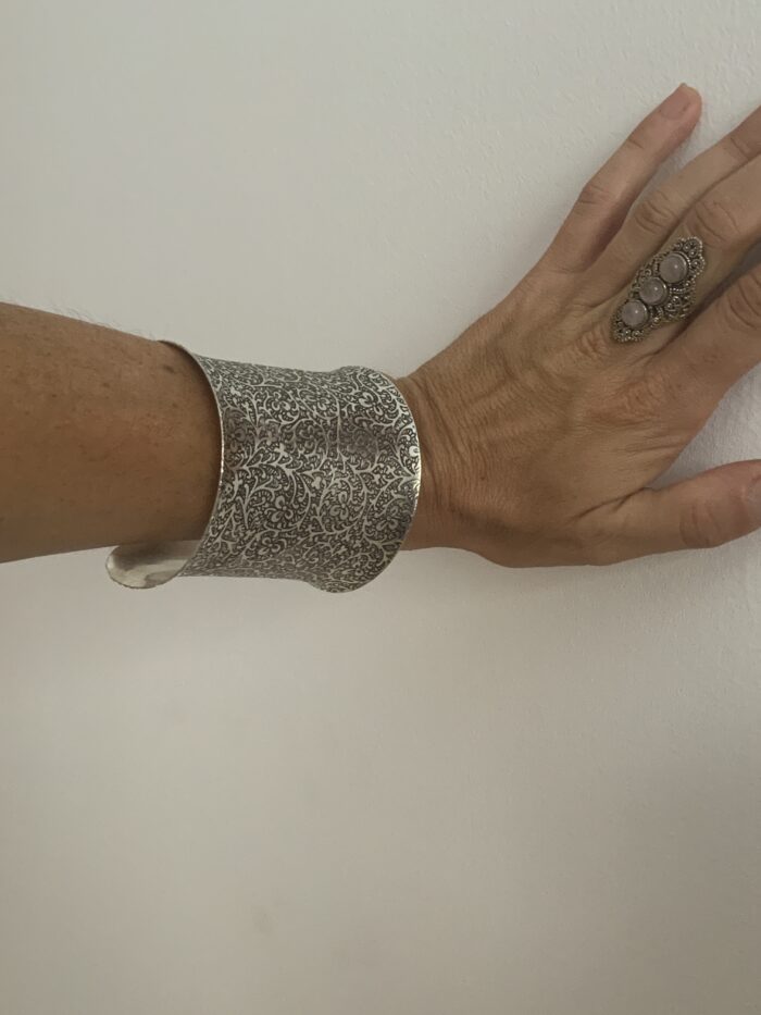 Brazalete Dettalles