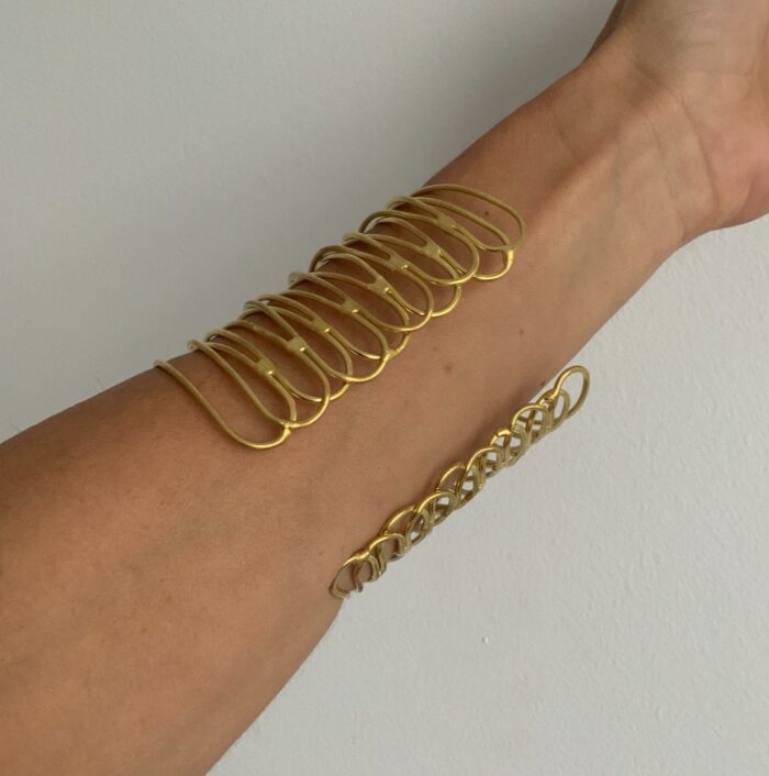 Brazalete Rígido Hilos