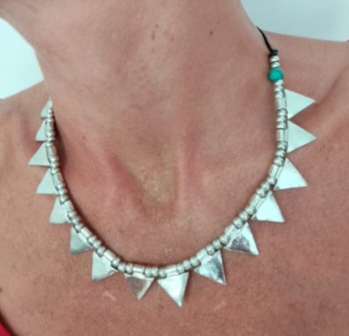 Collar Triangulos