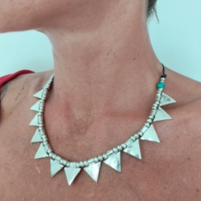 Collar Triangulos