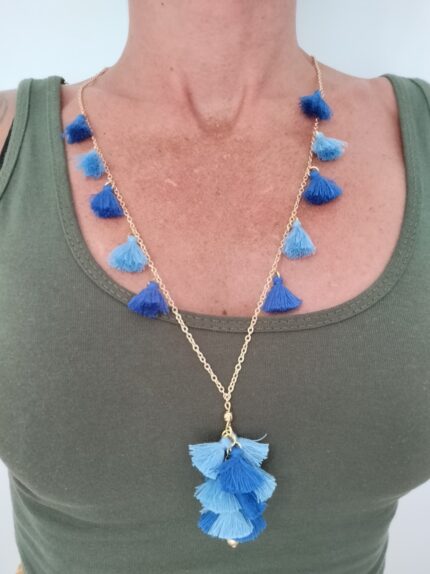 Collar Largo con Borlas