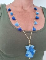 Collar Largo con Borlas
