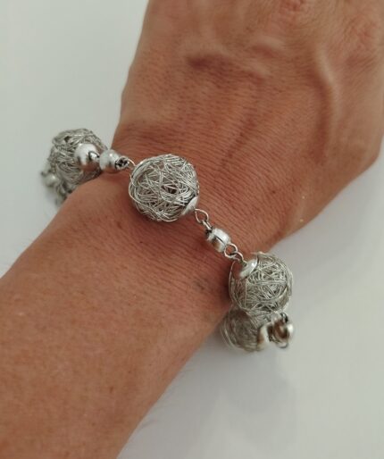 Pulsera Esferas de Hilos