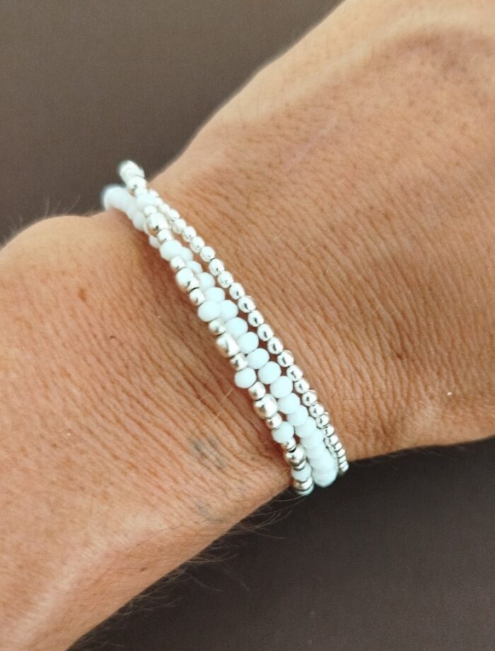 Pulsera Tres Hileras de Perlas Blanca