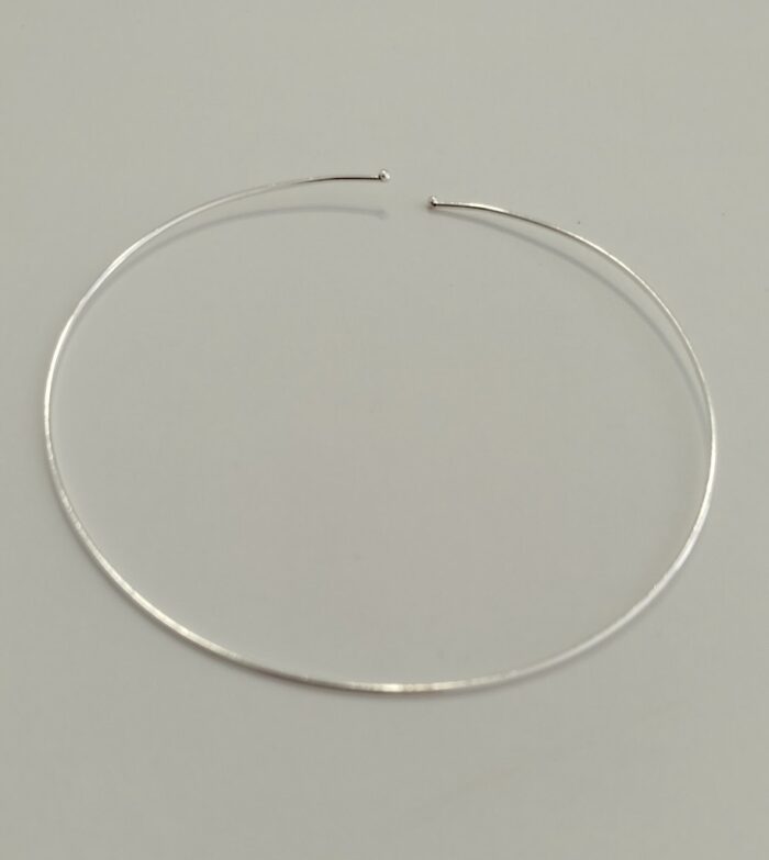 Collar Sencillo y Minimalista