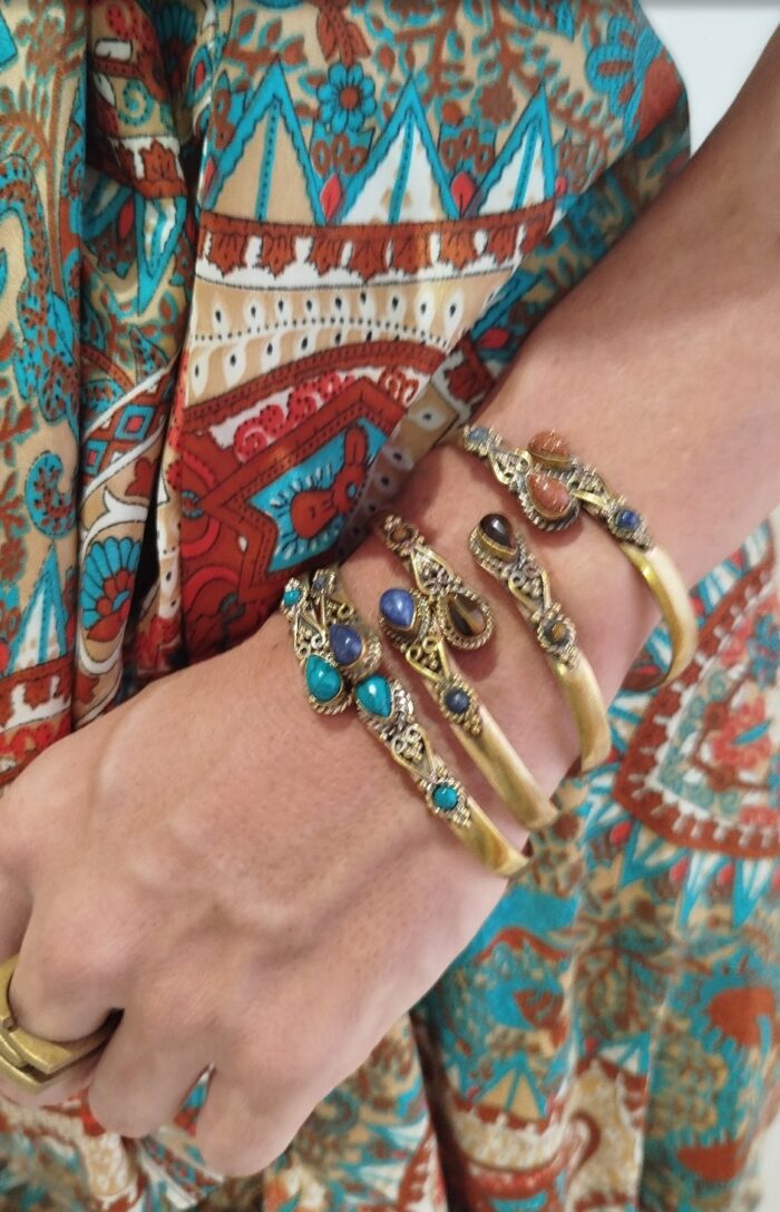 Pulseras Oro Étnicas Rígidas con Perlas