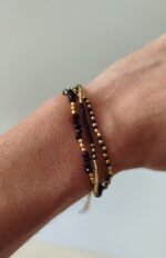 copy of Pulsera cuentas negras y doradas