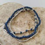 Pulsera Elástica Tres Filas de Cuentas