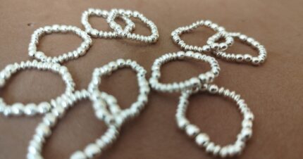Anillo de Cuentas Plata