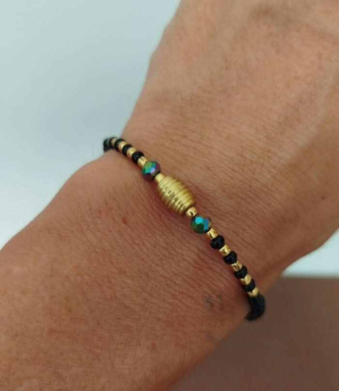 Pulsera Fina Cuentas Colorada