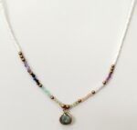 Collar Cuentas y Gota de Piedra