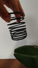 Pulsera en Espiral Cuero Negro Trenzado