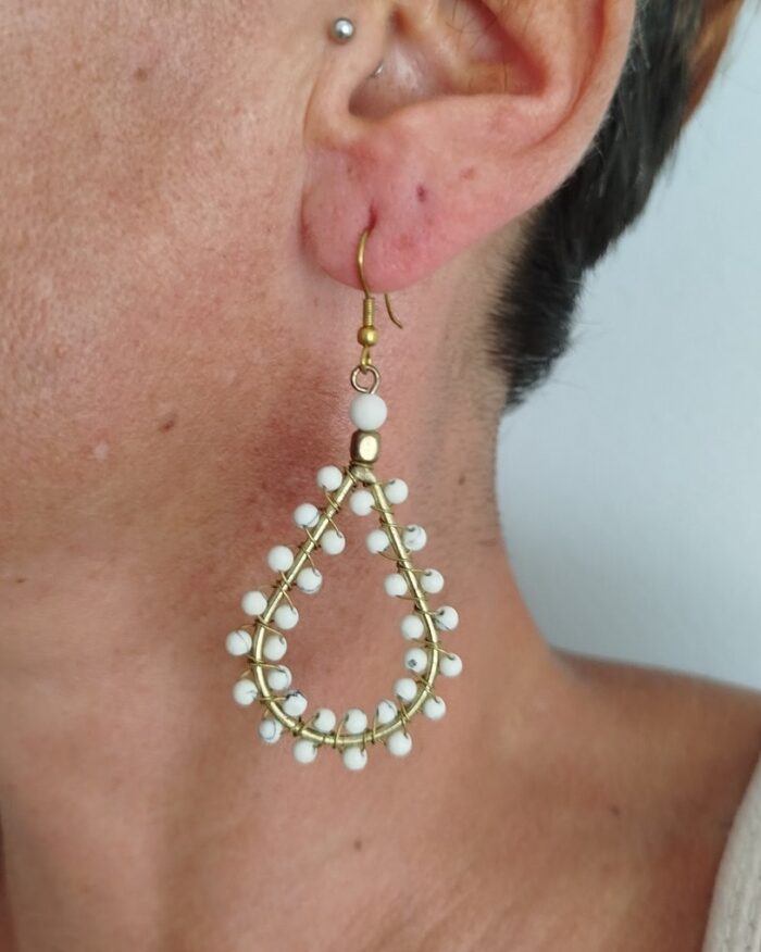 Pendientes Gota y Cuentas