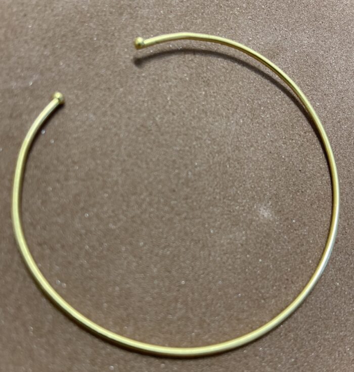 Pulsera rígida - Hilo simple y fino