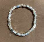 Pulsera elástica con perlas finas