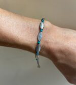Pulseras con perlas alargadas