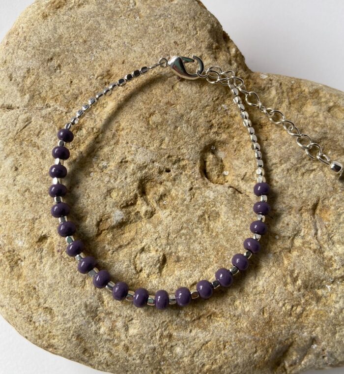Pulsera perlas de colores y baño de plata