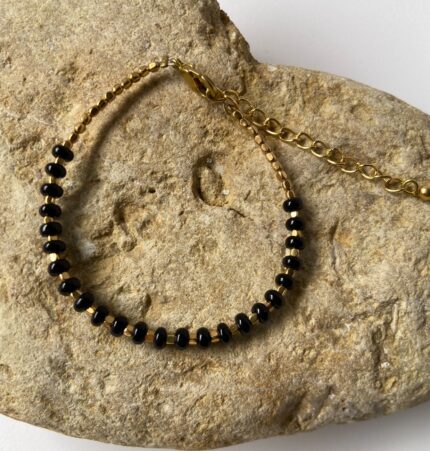 Pulsera Perlas de Colores y base oro
