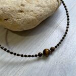 Collar Choke con Cuentas de Colores