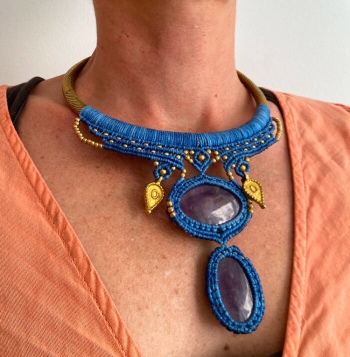 "Tramas de Oriente"- Collar choker de macramè