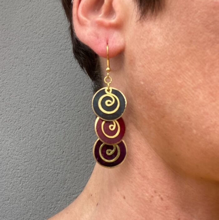Pendientes"Oriente" – Cascada de Espiral
