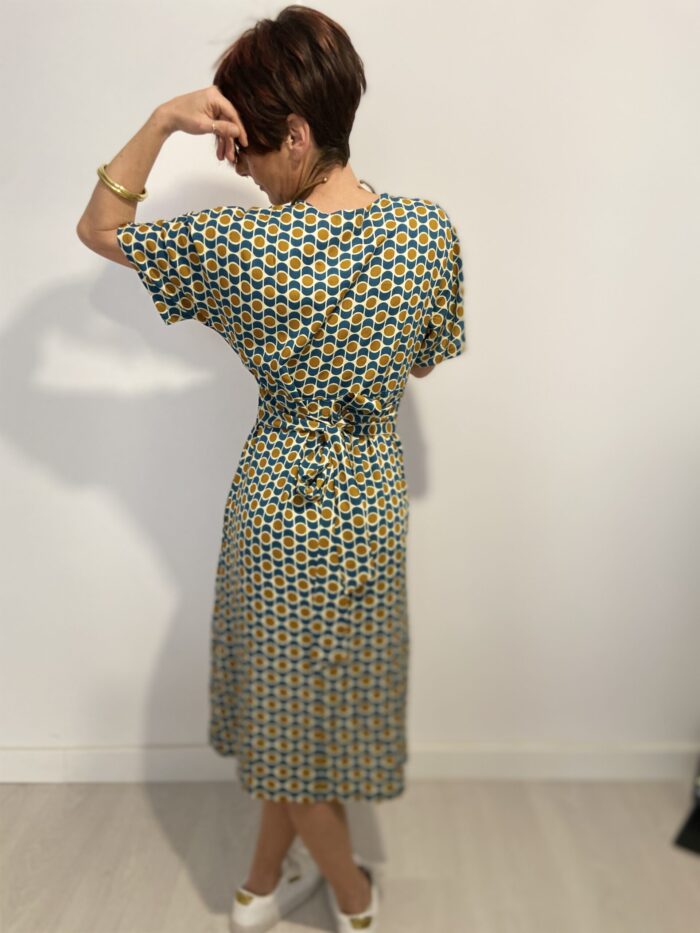 Vestido largo con lazo que se ata detrás de la espalda, escote en pico, elegante, bohochic