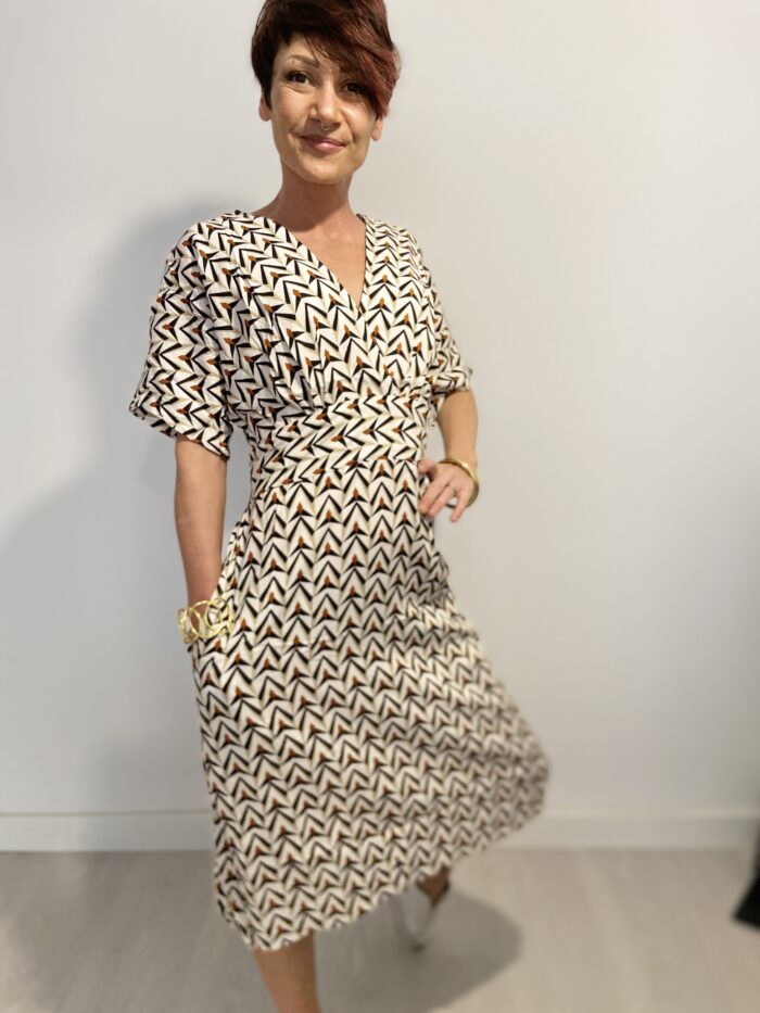 Vestido largo con lazo que se ata detrás de la espalda, escote en pico, elegante, bohochic