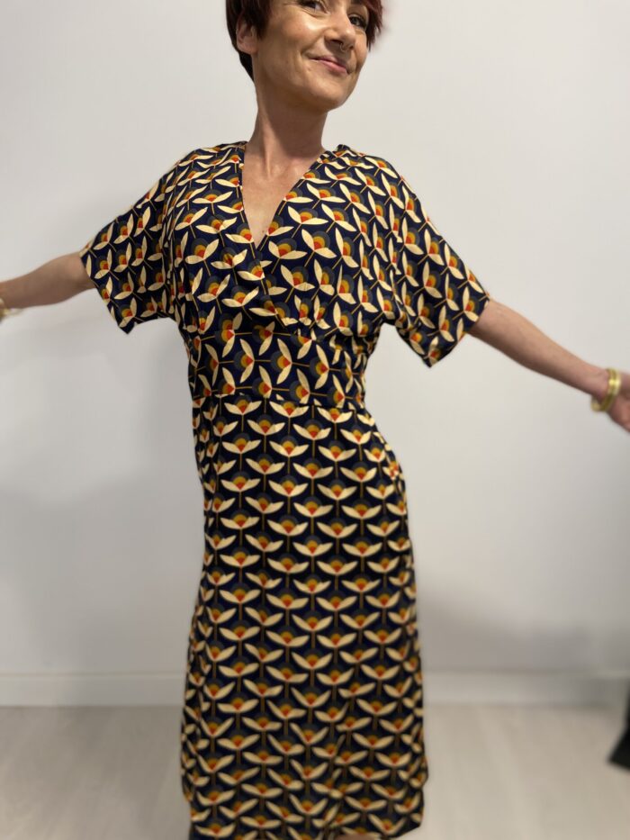 Vestido largo con lazo que se ata detrás de la espalda, escote en pico, elegante, bohochic