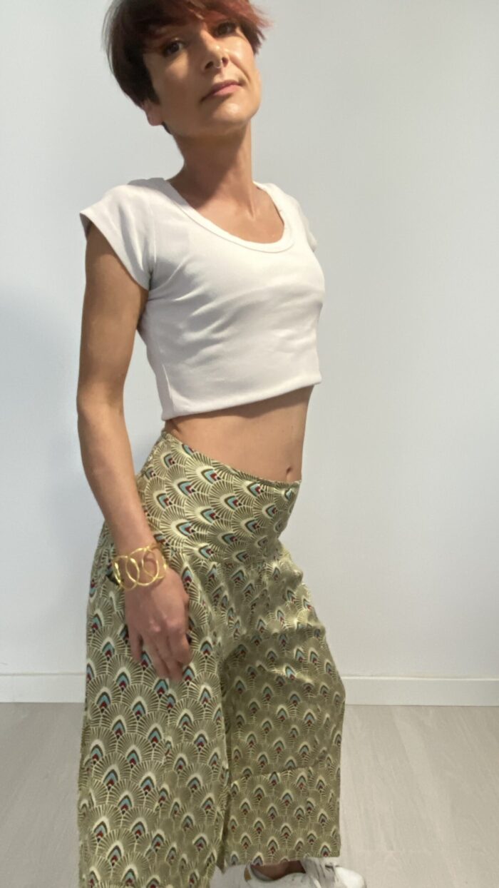 Pantalón capri ancho (largo tres cuartos) - Naisha Handmade Designs
