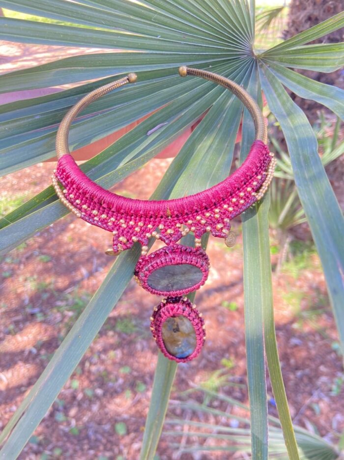 "Tramas de Oriente"- Collar choker de macramè