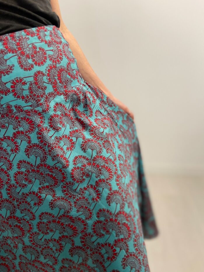 Ethereal Ripple Skirt - Falda midi