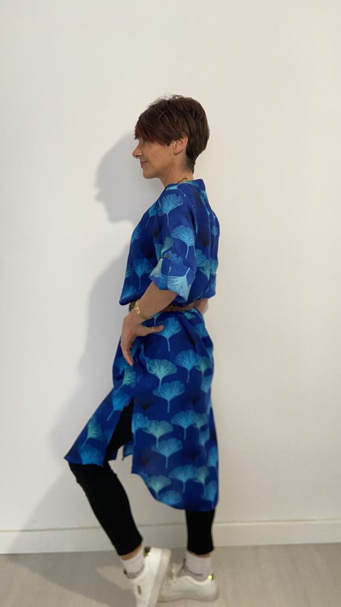 Flowy Essence - Camiciona con Botones