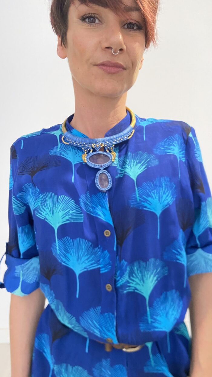 Flowy Essence - Camiciona con Botones