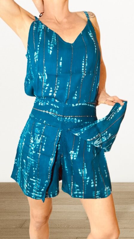 Pantalones cortos boho con cintura elástica y detalle de tejidos. Frescos, cómodos y perfectos para un look boho chic y casual.