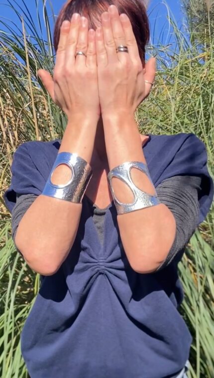 Brazalete Ethereal – Rígido con baño de plata