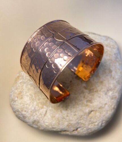 Brazalete Rígido de Cobre claro – Ajustable