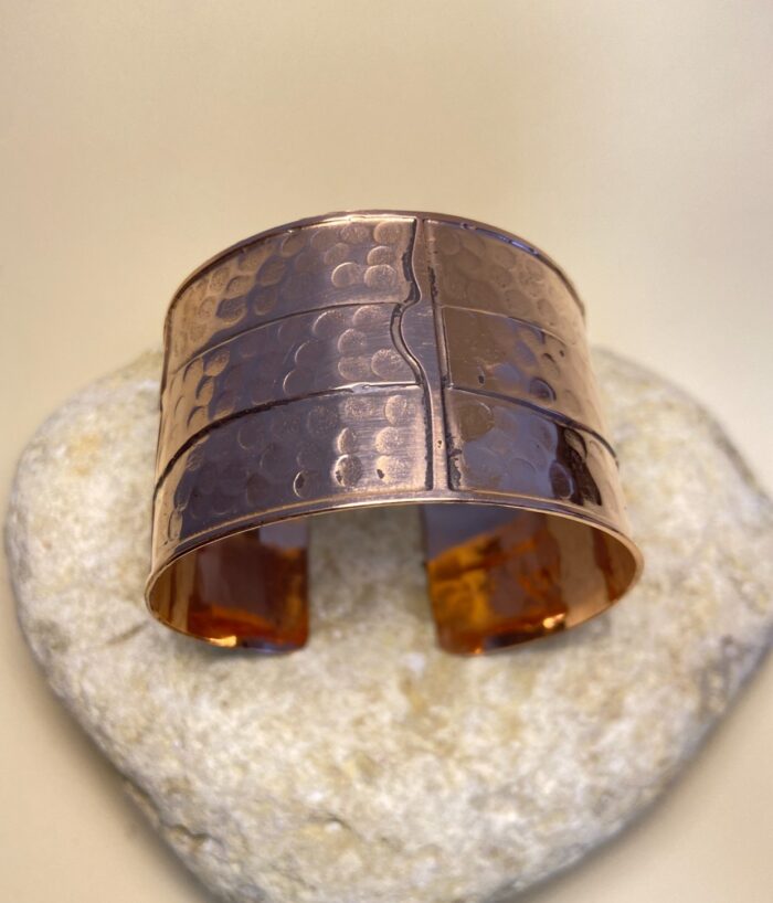 Brazalete Rígido de Cobre claro – Ajustable