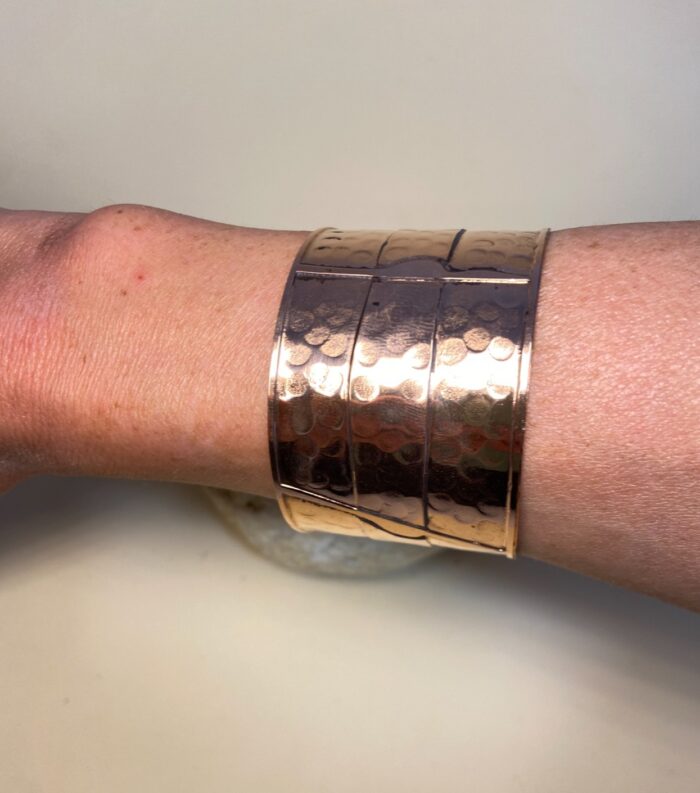 Brazalete Rígido de Cobre claro – Ajustable