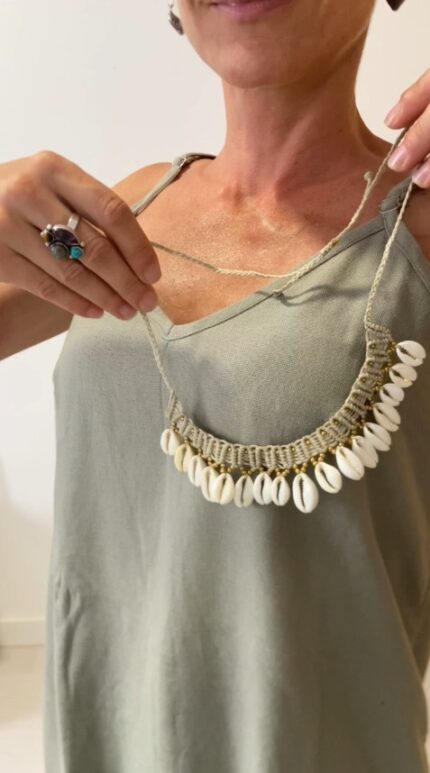 Collar de Conchas y Macramè – Hecho a Mano y Ajustable