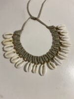 Collar de Conchas y Macramè – Hecho a Mano y Ajustable